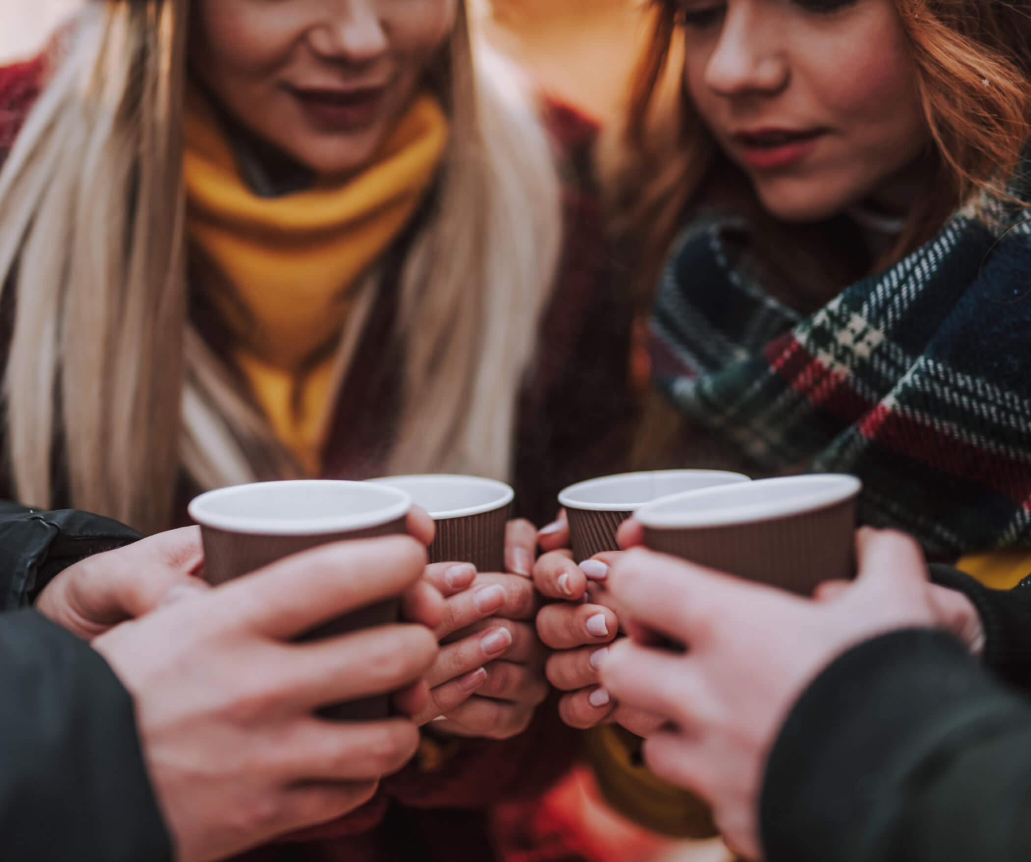 Bere vin brulé a Glorenza