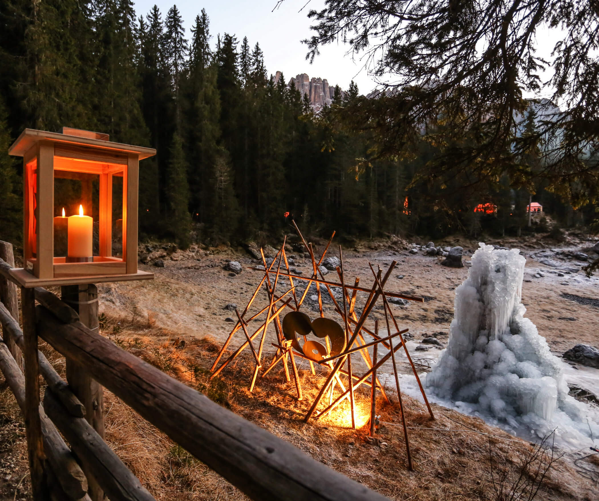 Lanterna natalizia - Lago di Carezza